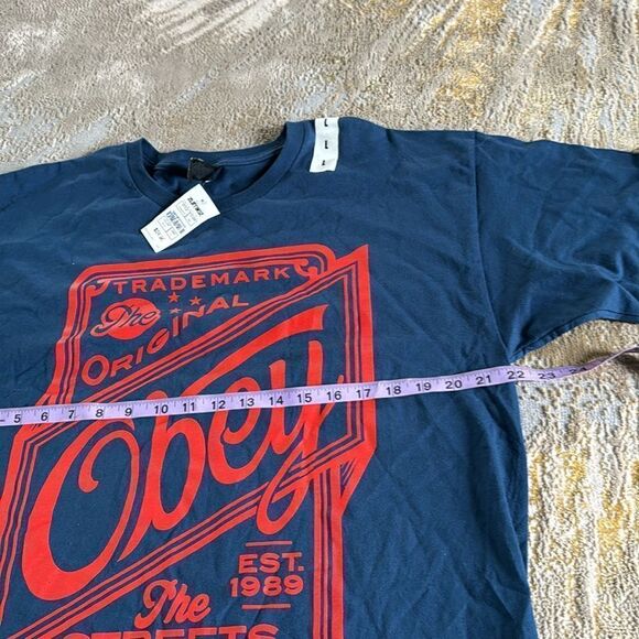 Obey Shirt size L Blue Street Graphic Modern Retro Stretch Logo Skate Crew NWT - Picture 4 of 7
